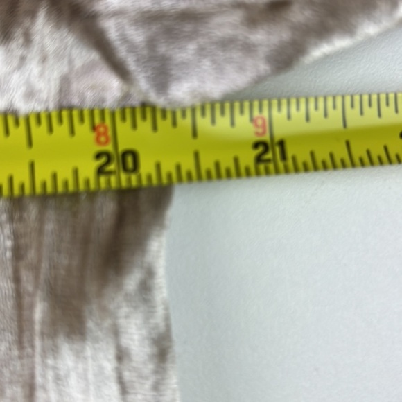 Nwt Hello Nite Crushed Velour Lounge Shirt size small - Picture 7 of 10